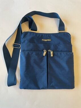 Baggallini Navy Blue Crossbody Organizer